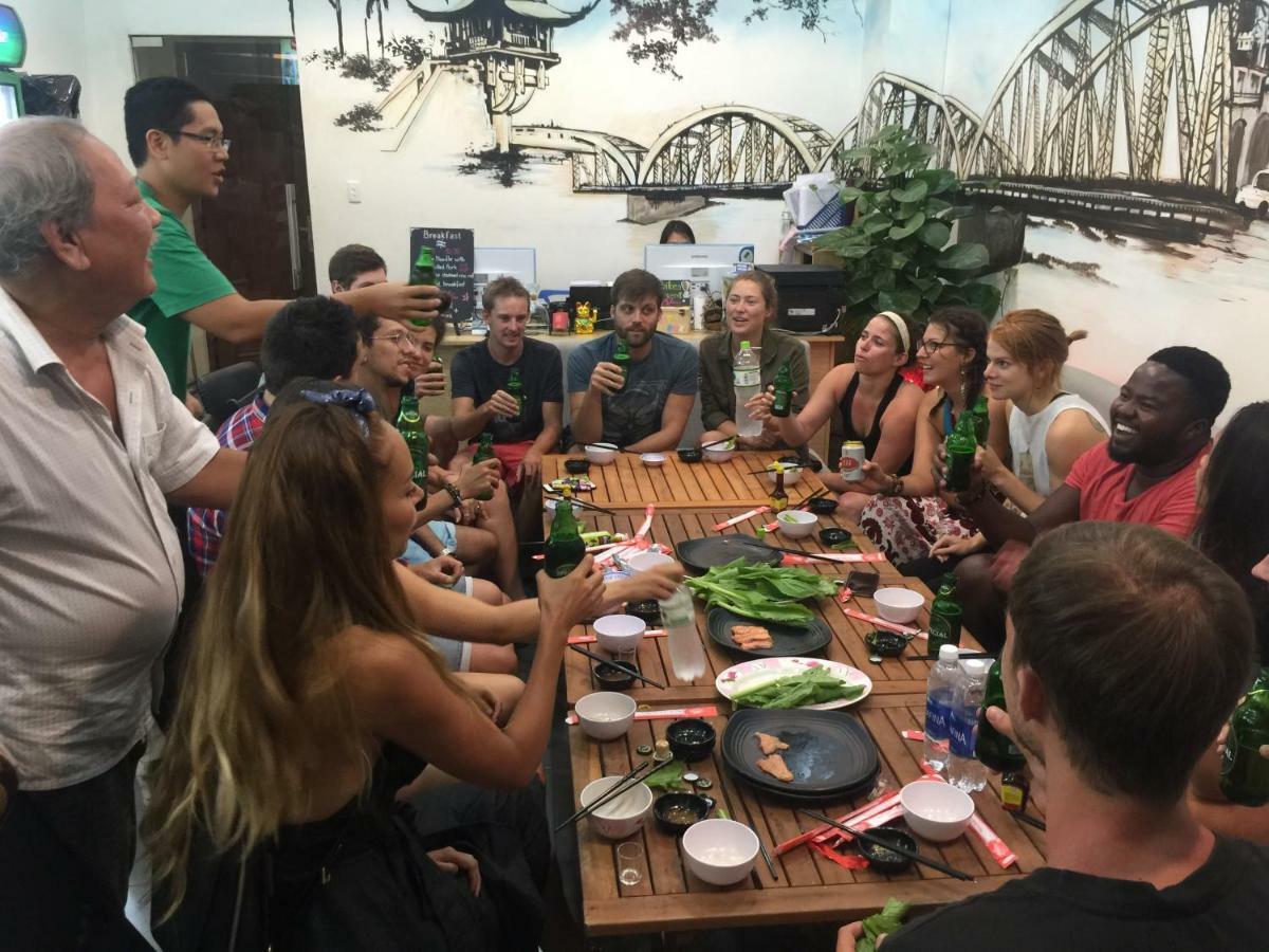 Vy Da Backpackers Hostel Thành Pho Ho Chí Minh Esterno foto